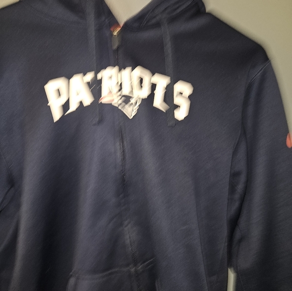 NFL Apparel Patriots Hoodie Size S - Picture 3 of 13
